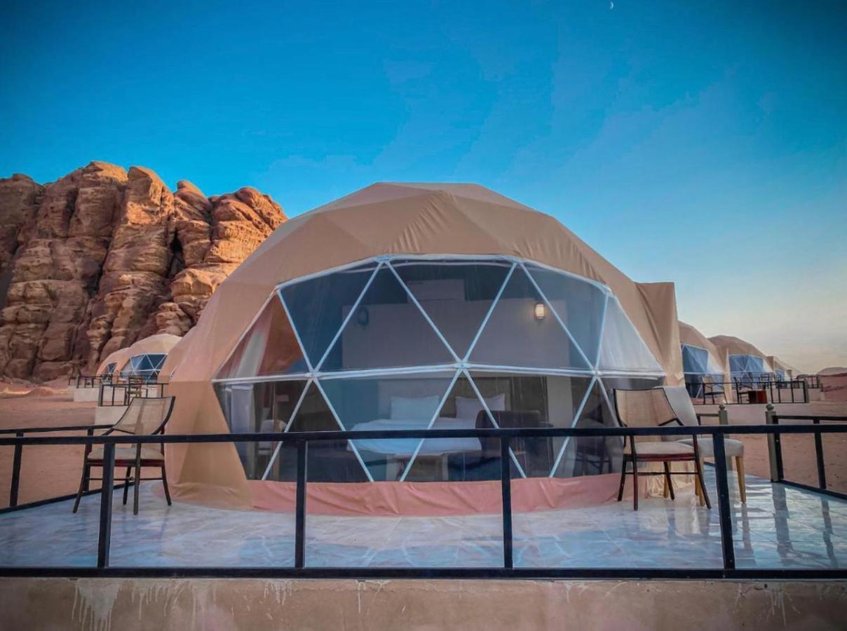 Sun Luxury Camp &Tour Leilighet Wadi Rum Eksteriør bilde