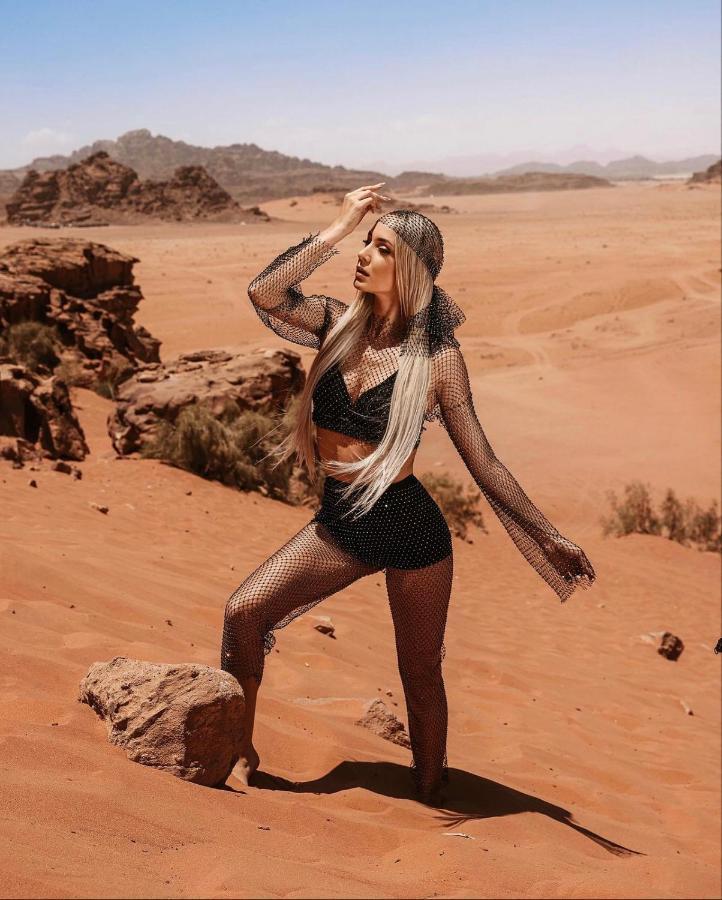 Sun Luxury Camp &Tour Leilighet Wadi Rum Eksteriør bilde