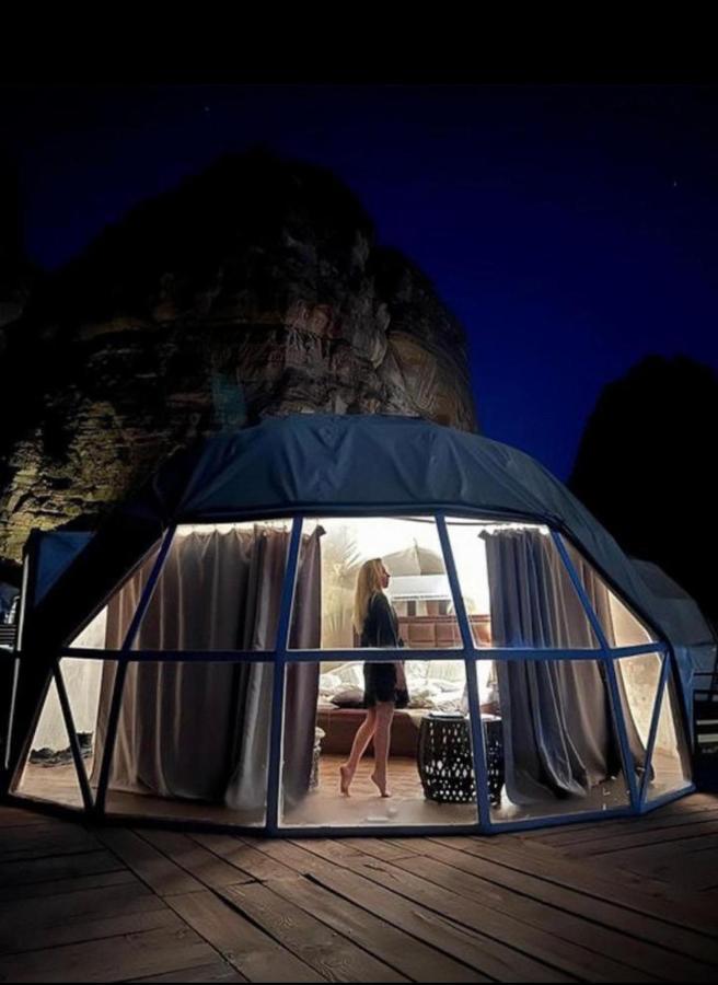Sun Luxury Camp &Tour Leilighet Wadi Rum Eksteriør bilde