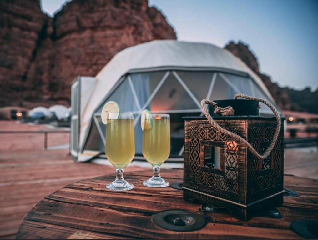 Sun Luxury Camp &Tour Leilighet Wadi Rum Eksteriør bilde