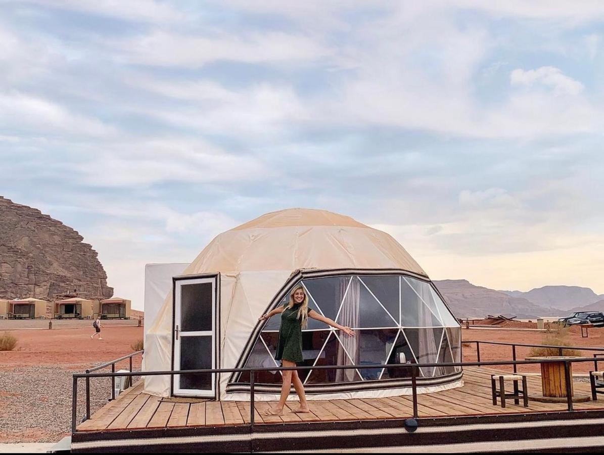 Sun Luxury Camp &Tour Leilighet Wadi Rum Eksteriør bilde
